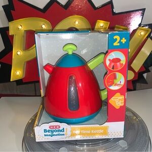 H-E-B Beyond Imagination Tea Time Kettle W/Realistic Sound Effects; New Sealed